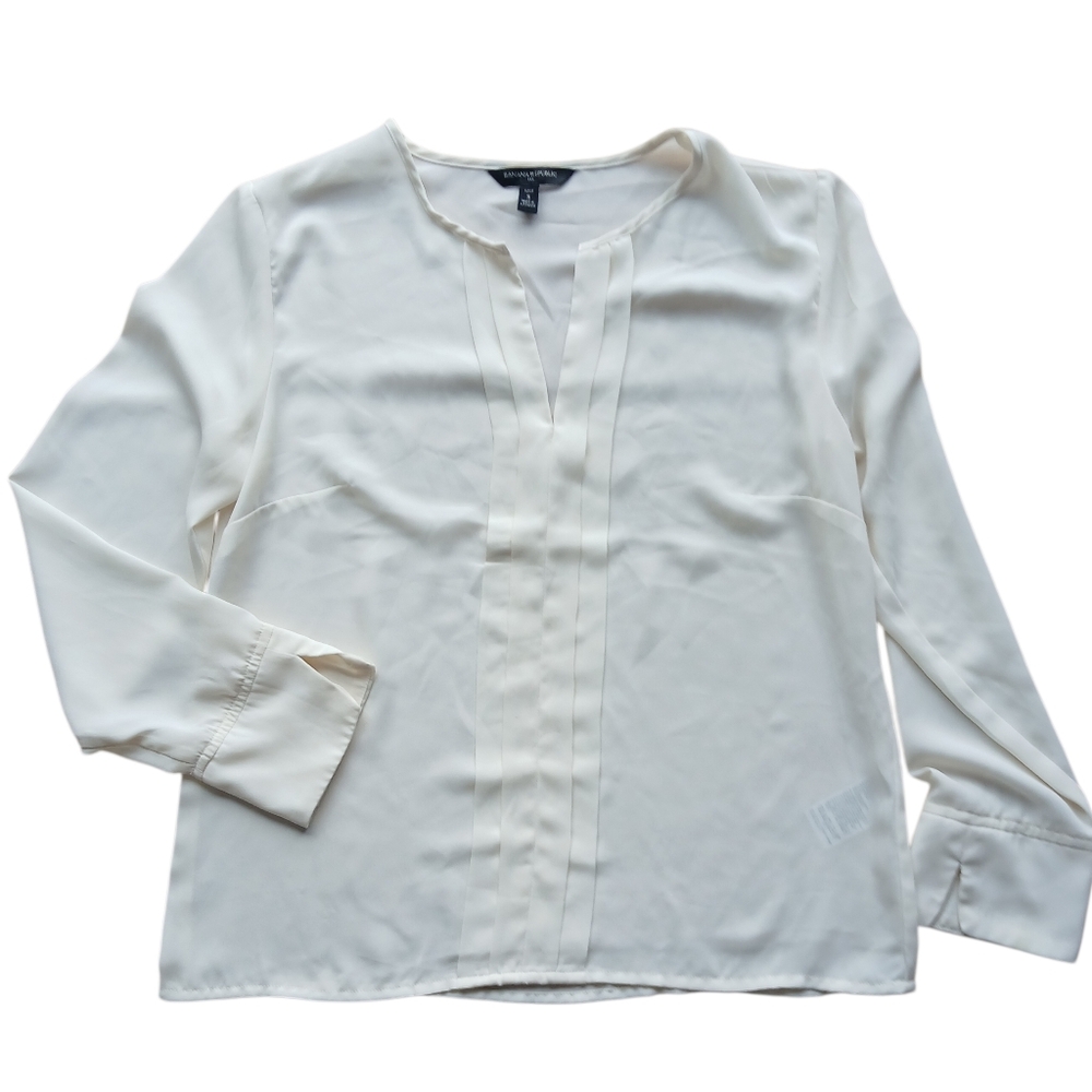 Banana Republic Women Size Small Lightweight Cream Blouse